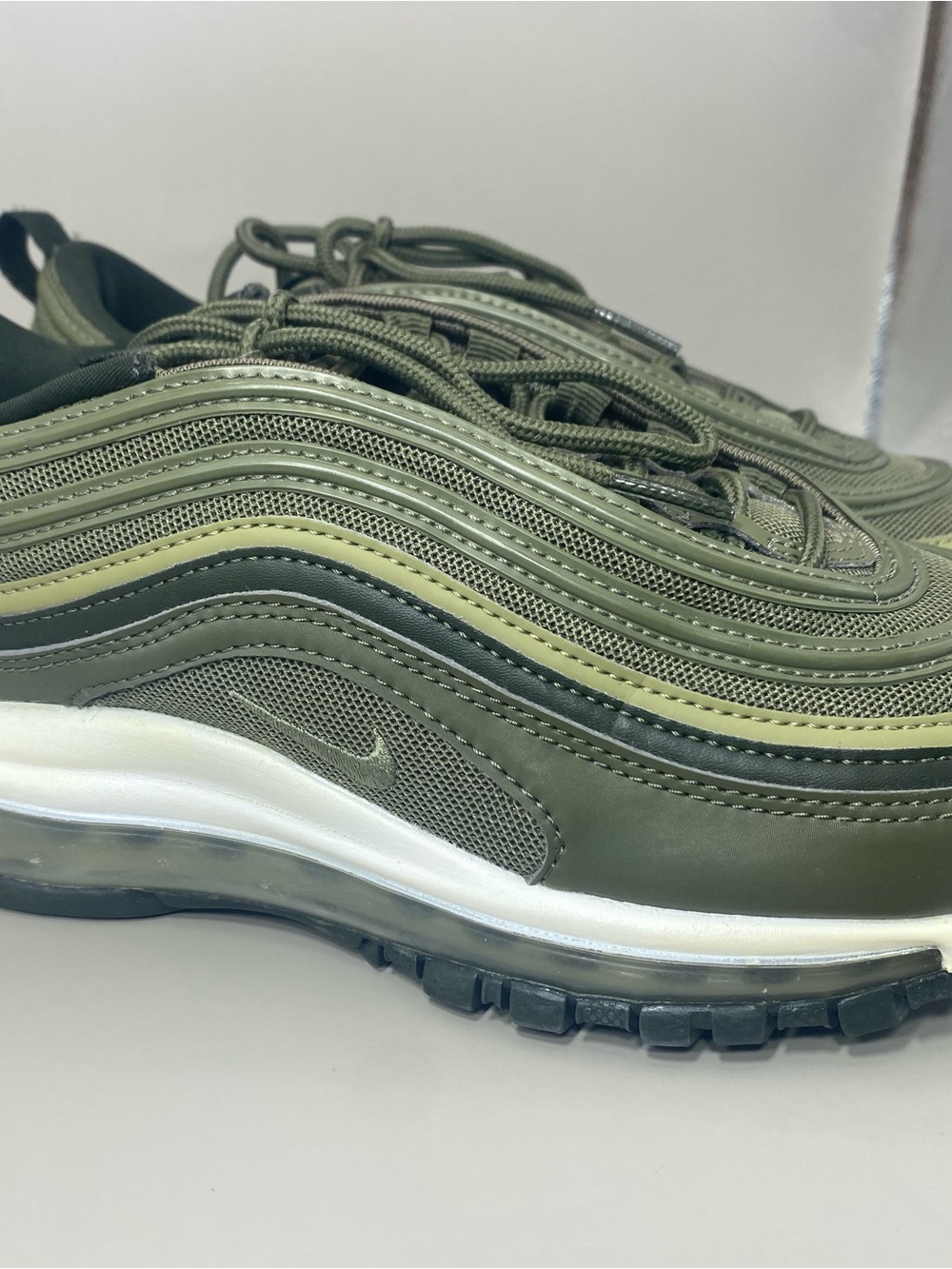 Nike Air Max 97 Olive Green and Light Green Sneakers 921733-200 women’s 8.5